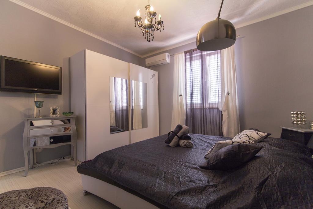 Villa Long Island Luxury Residence, Sali Dugi Otok-Private Parking,Next To Beach Экстерьер фото